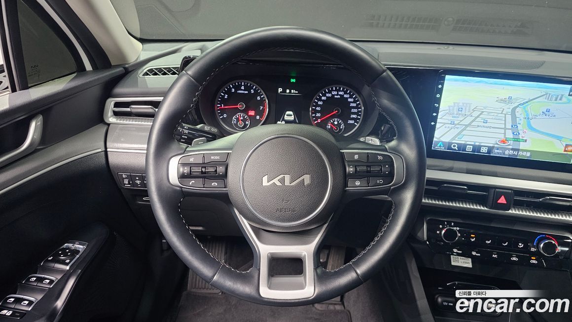 Kia K5 2023