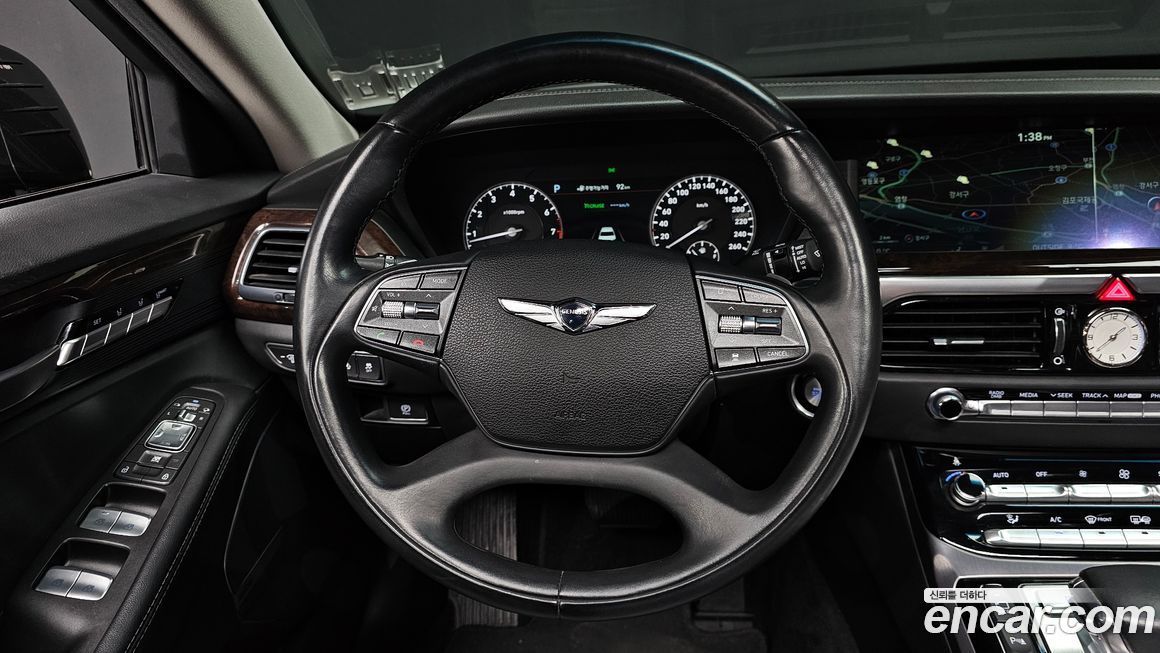 Genesis EQ900 2016