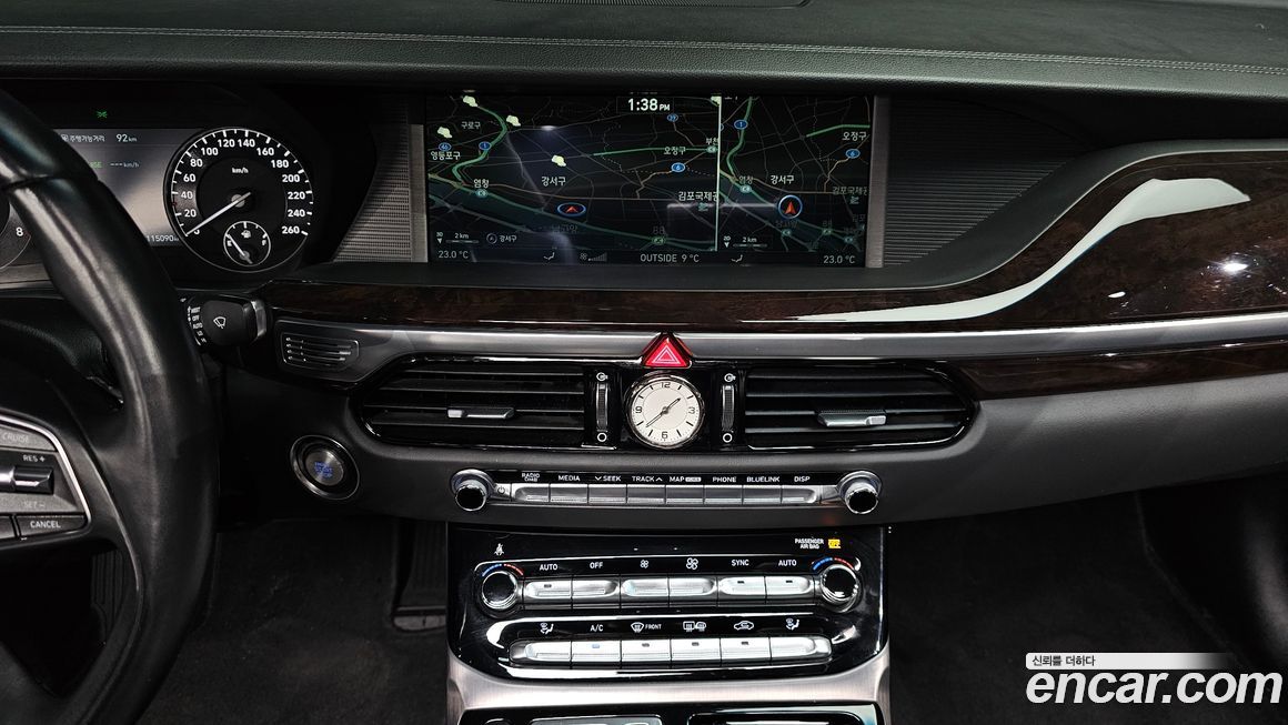 Genesis EQ900 2016