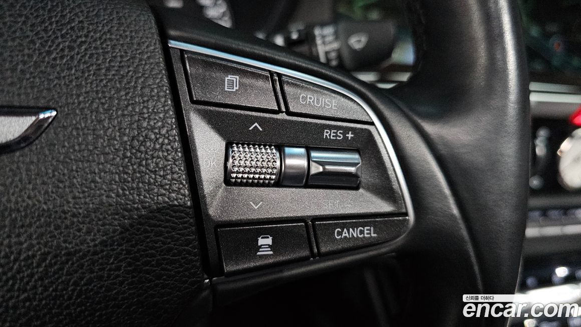 Genesis EQ900 2016