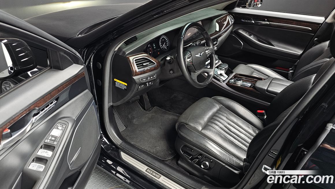 Genesis EQ900 2016