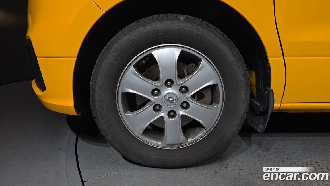 Hyundai Starex 2021