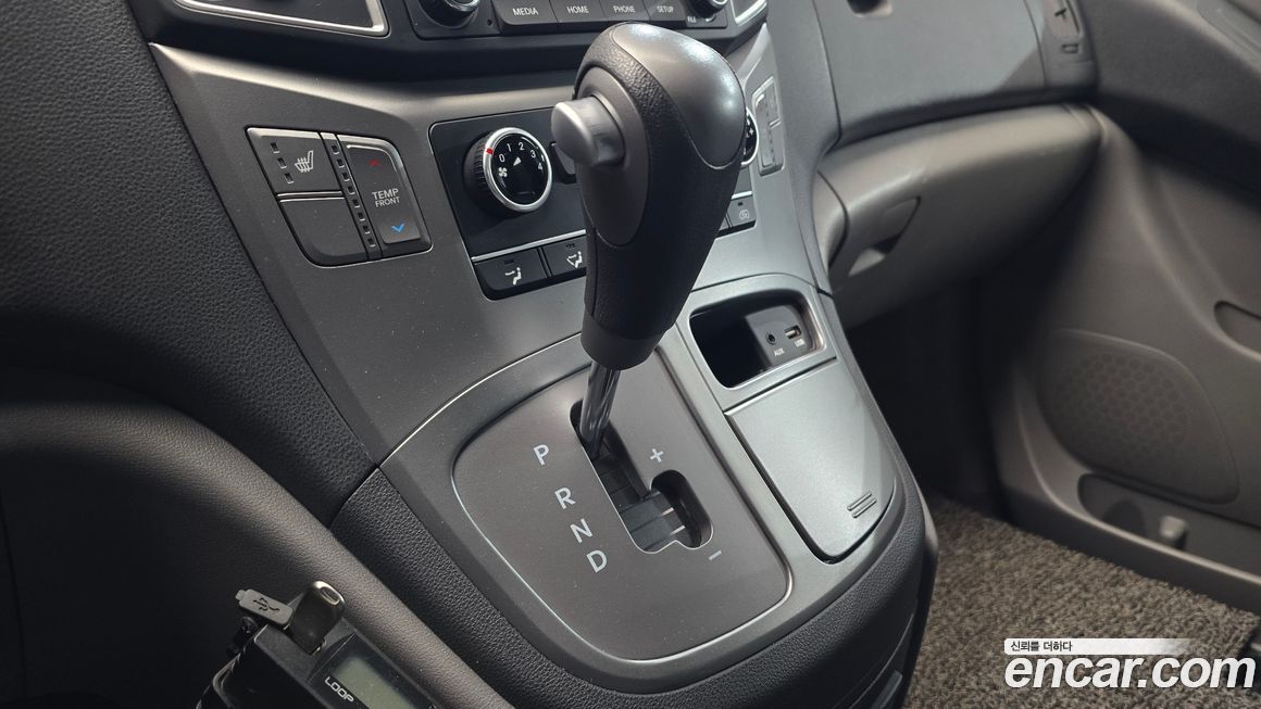 Hyundai Starex 2021