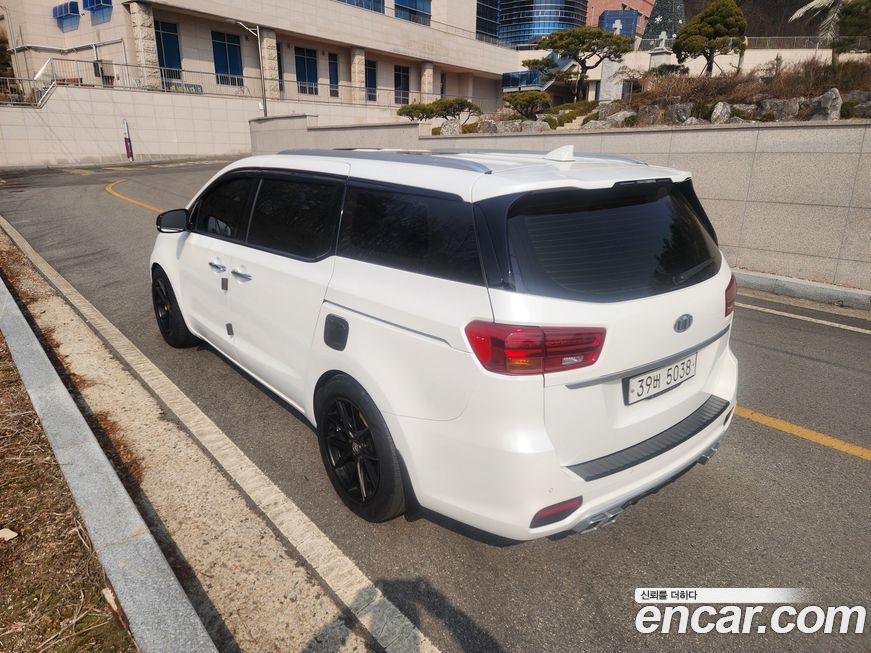 Kia Canival 2019