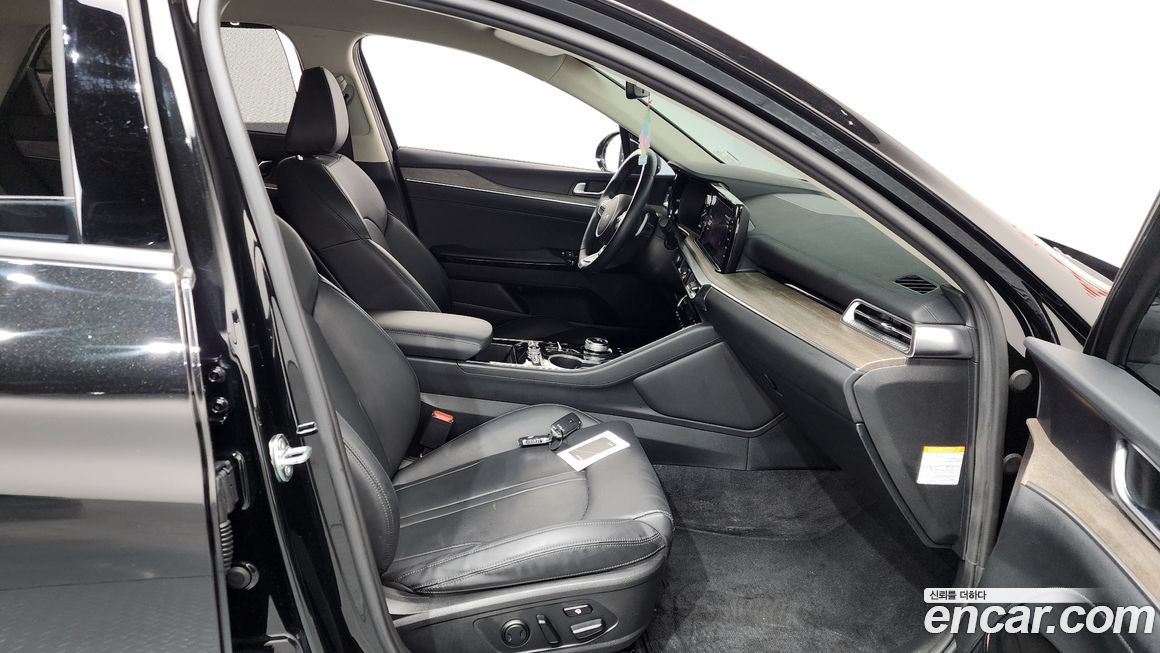 Kia K5 2023