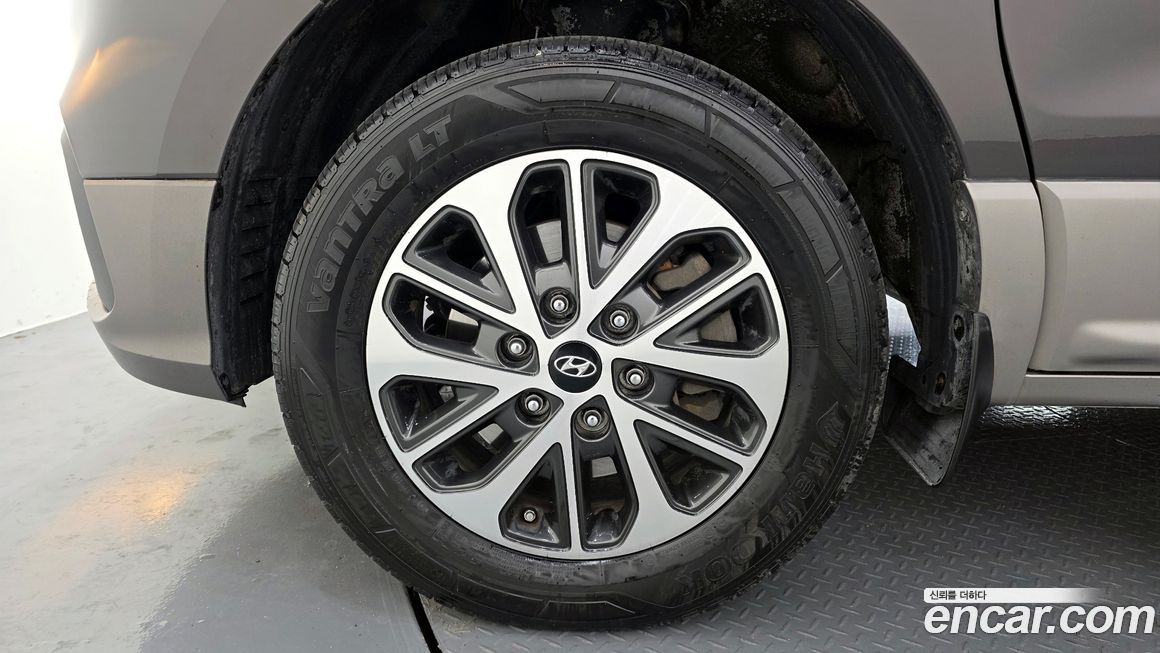 Hyundai Starex 2020