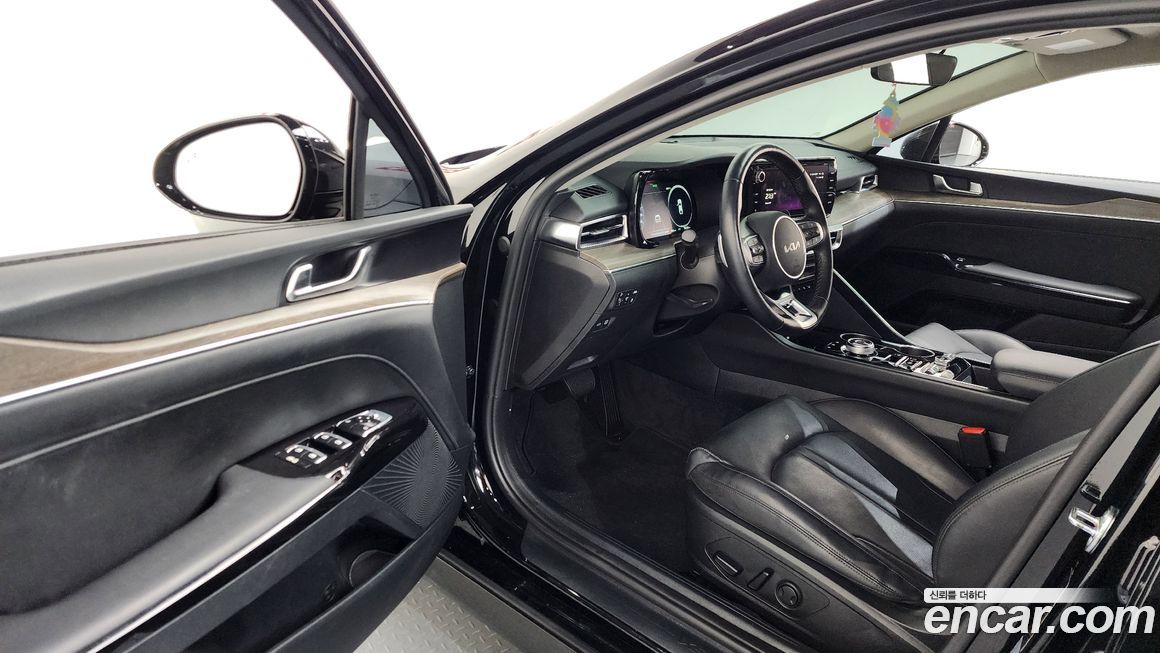 Kia K5 2023