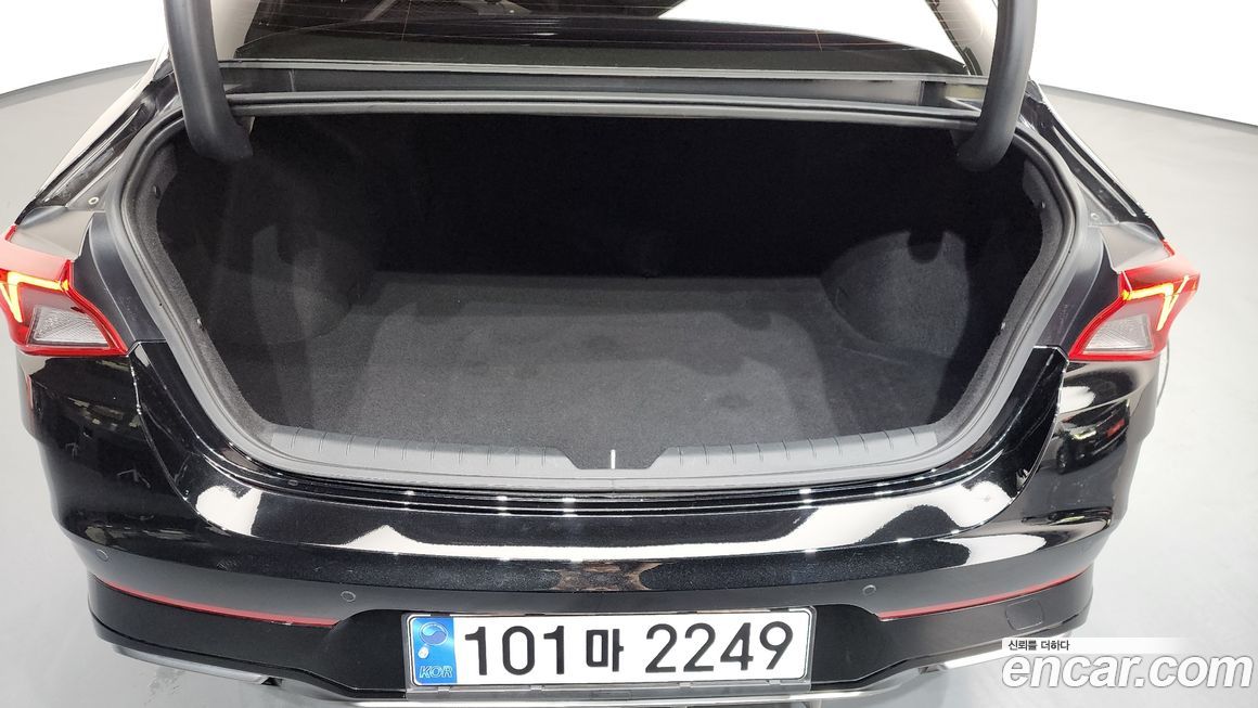 Kia K5 2023
