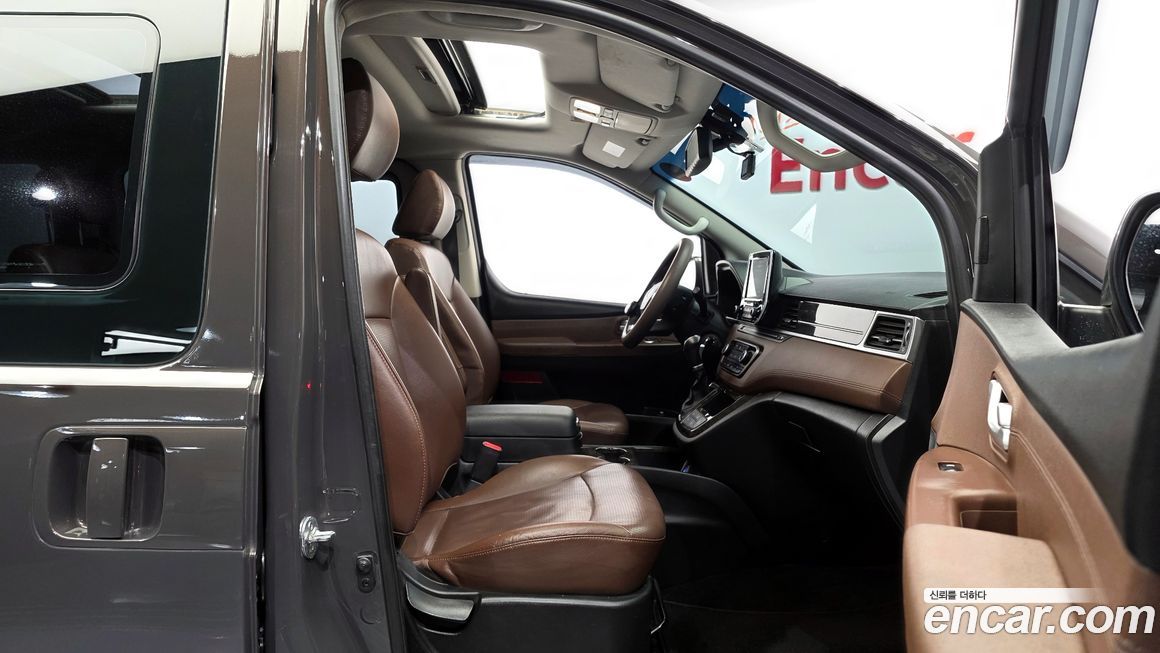 Hyundai Starex 2020