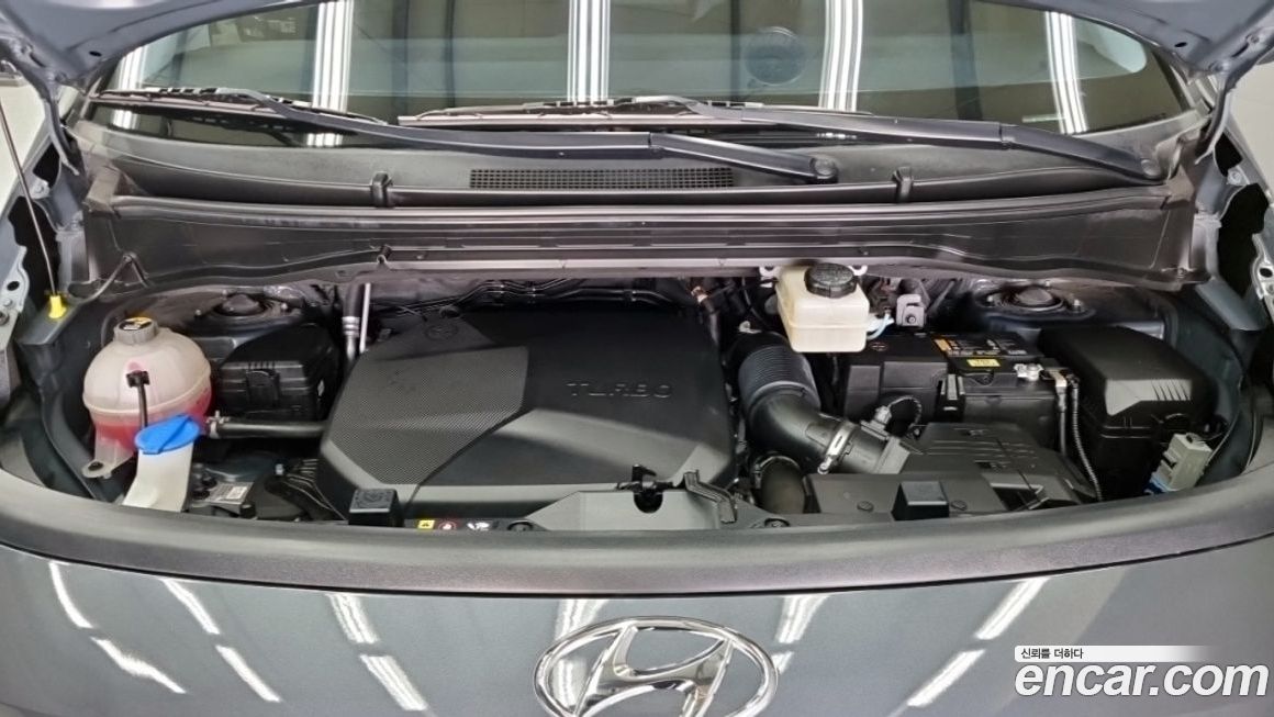 Hyundai Staria 2023