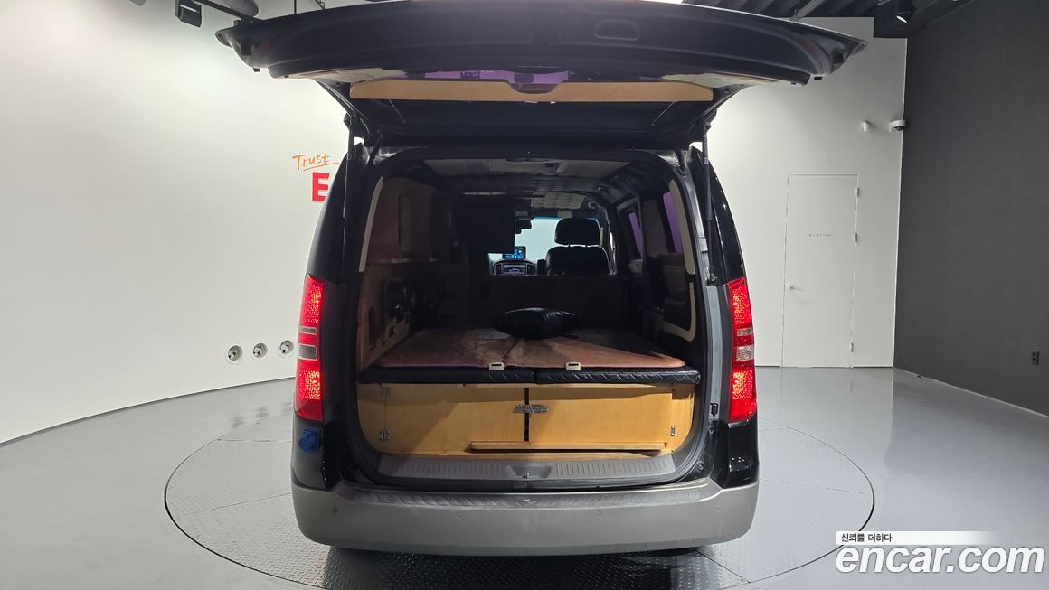 Hyundai Starex 2018