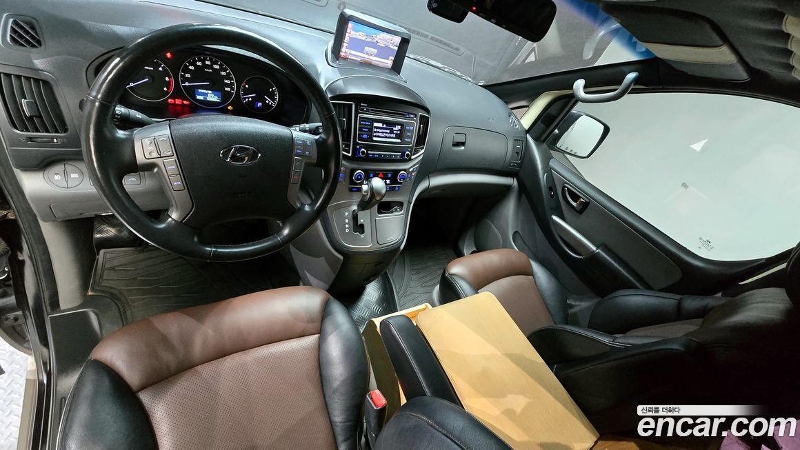 Hyundai Starex 2018
