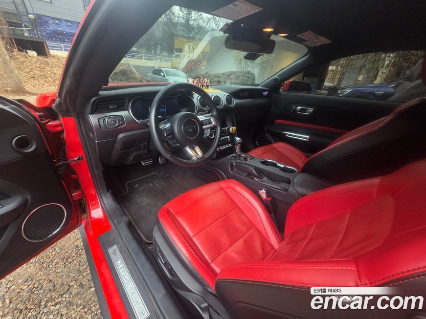 Ford Mustang 2021