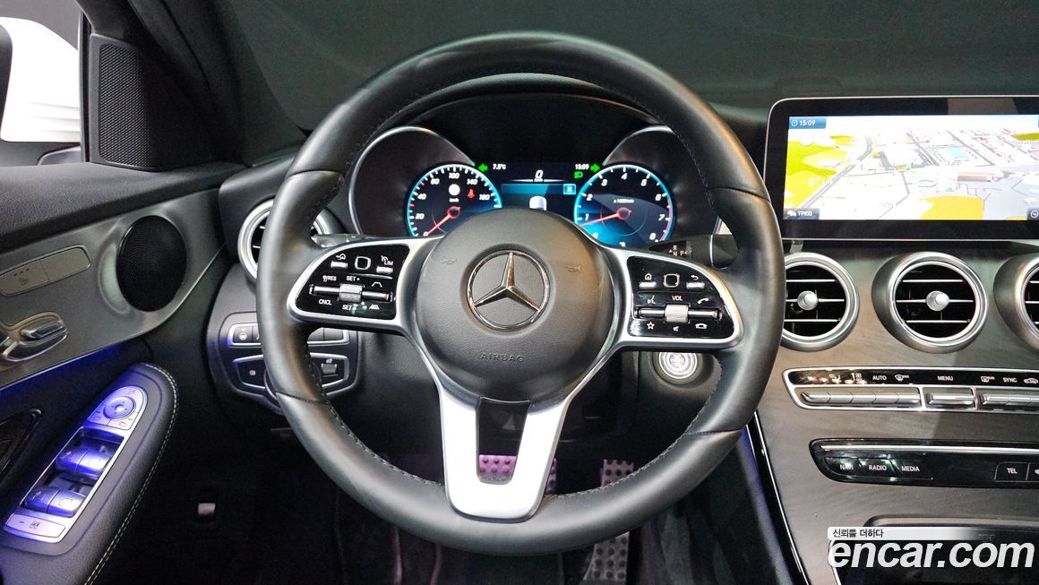 Mercedes-Benz C-Class 2021