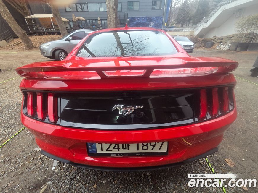 Ford Mustang 2021