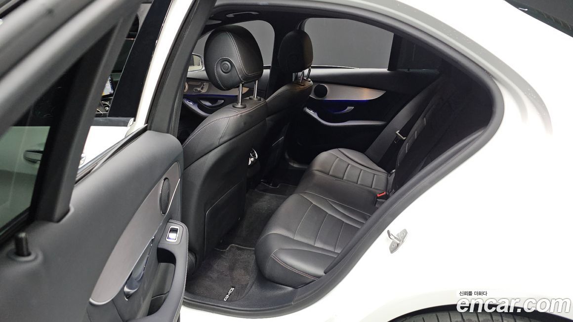 Mercedes-Benz C-Class 2021