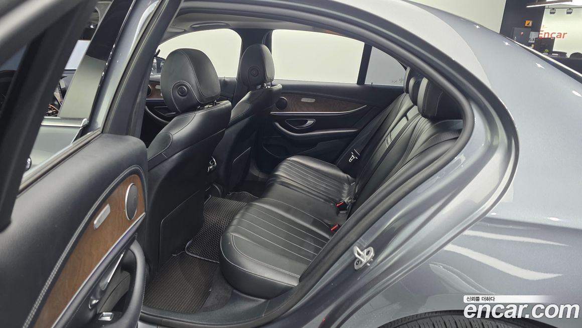 Mercedes-Benz E-Class 2019