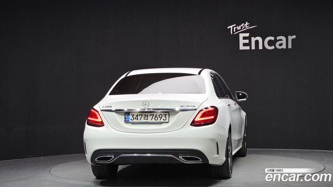 Mercedes-Benz C-Class 2021