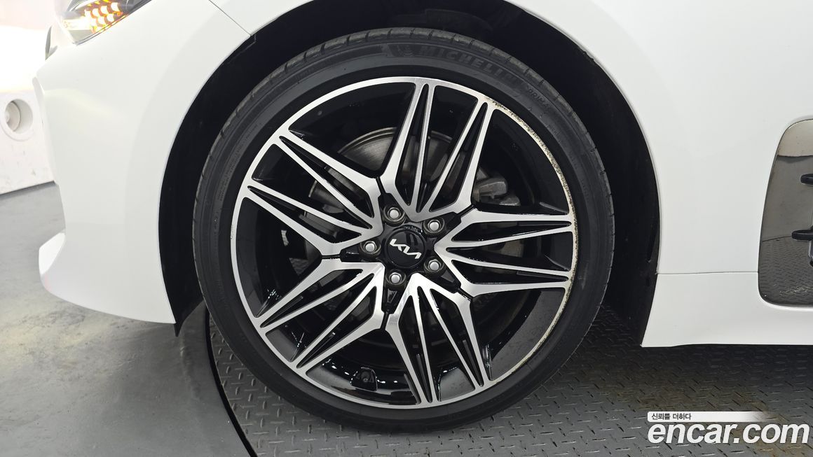Kia Stinger 2023