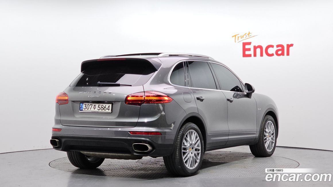 Porsche Cayenne 2016