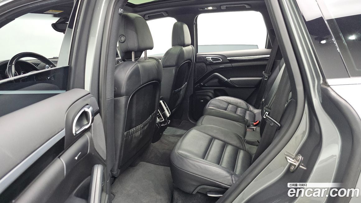 Porsche Cayenne 2016