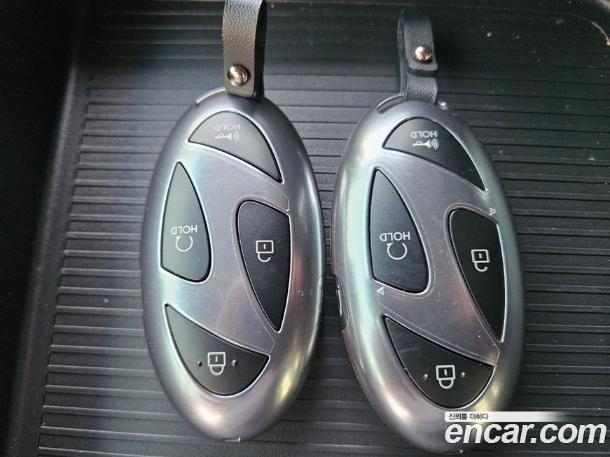 Hyundai Staria 2025