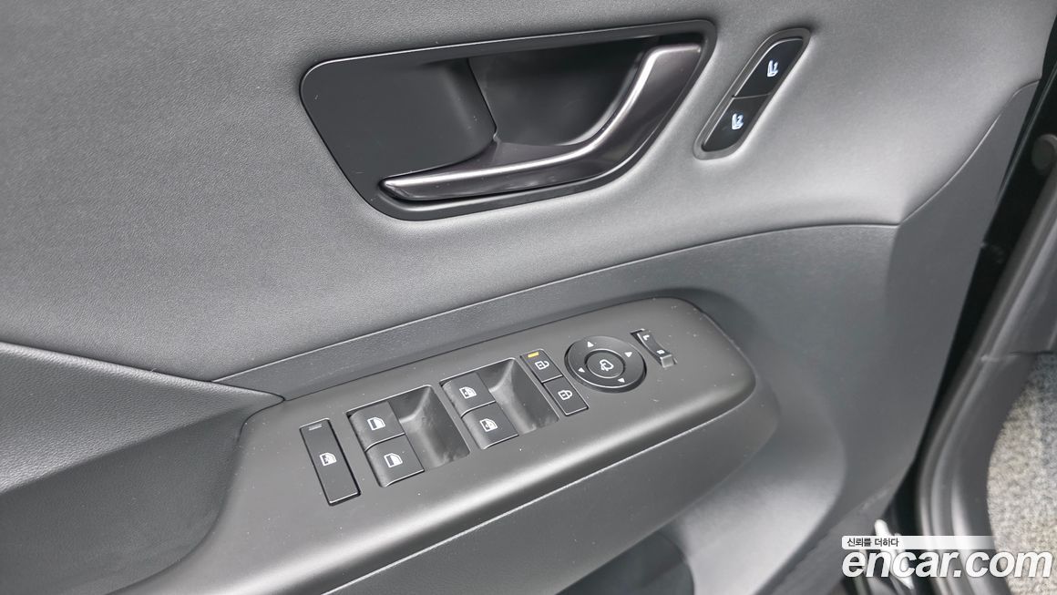 Hyundai Kona 2025