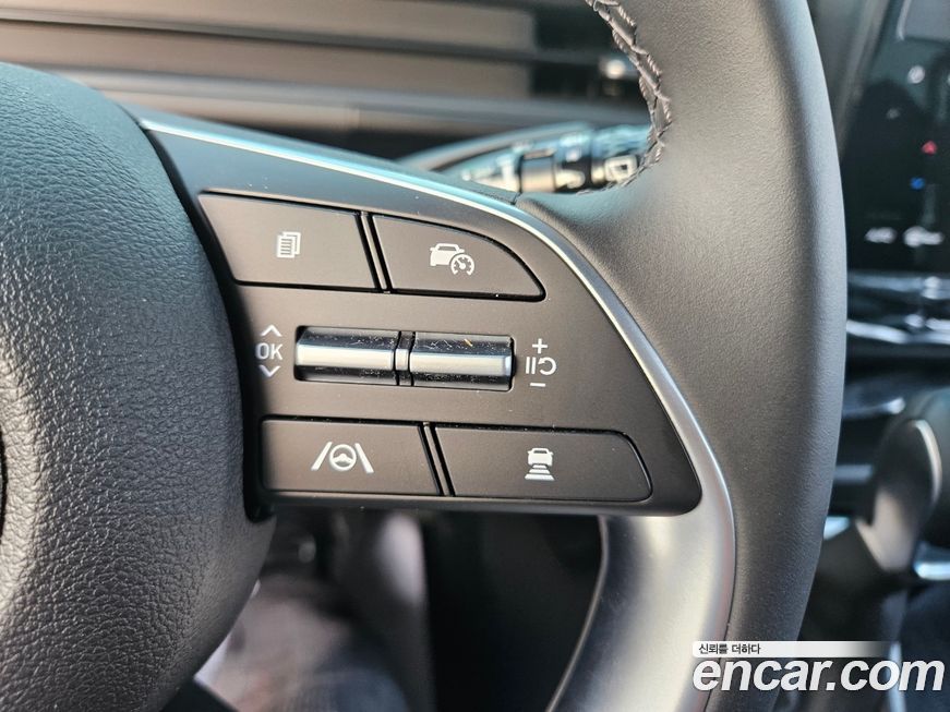 Hyundai Staria 2025