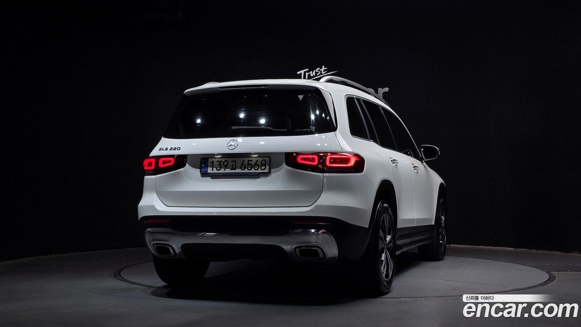 Mercedes-Benz GLB-Class 2021