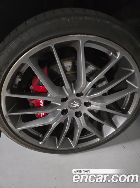 Maserati Ghibli 2018