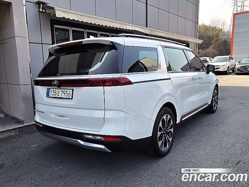 Kia Canival 2021