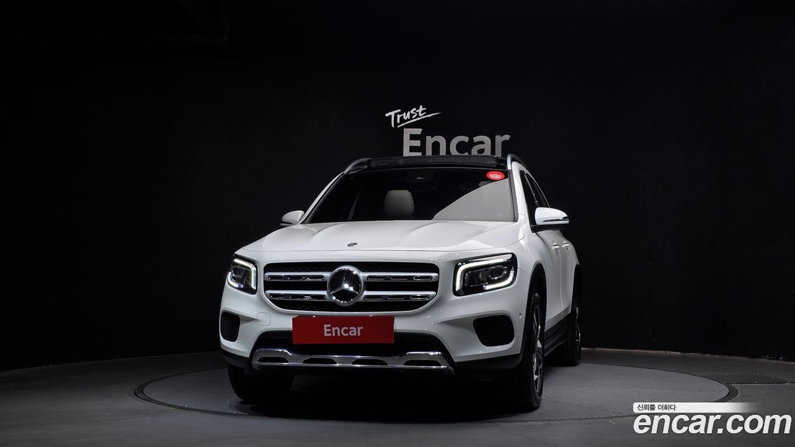 Mercedes-Benz GLB-Class 2021