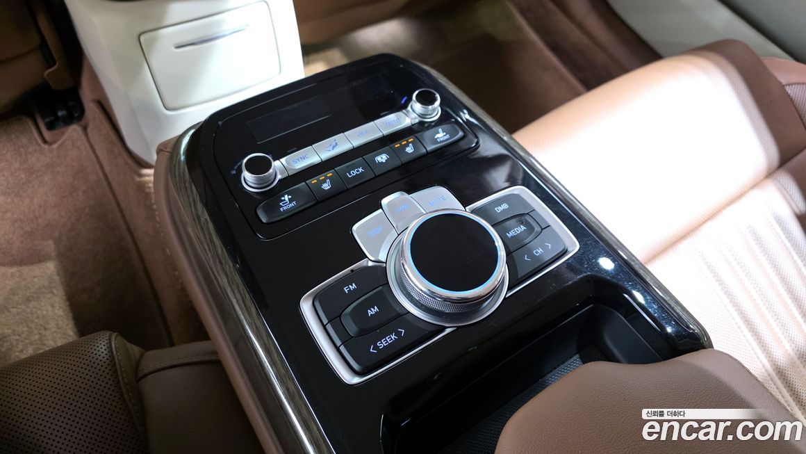 Genesis G90 2021