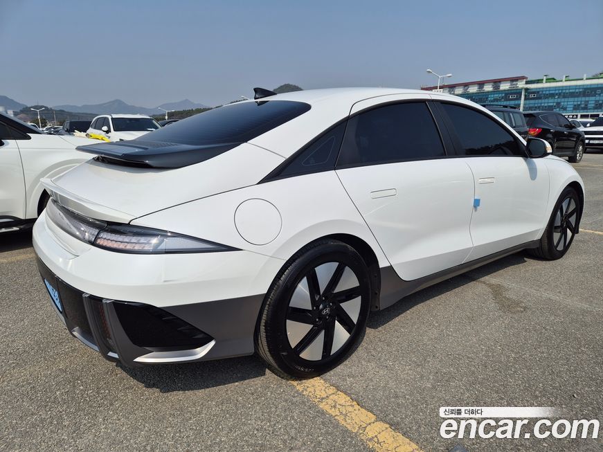 Hyundai Ioniq6 2025