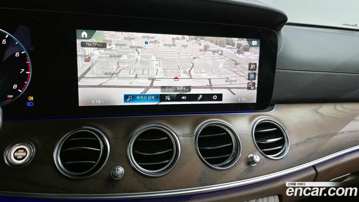 Mercedes-Benz E-Class 2021