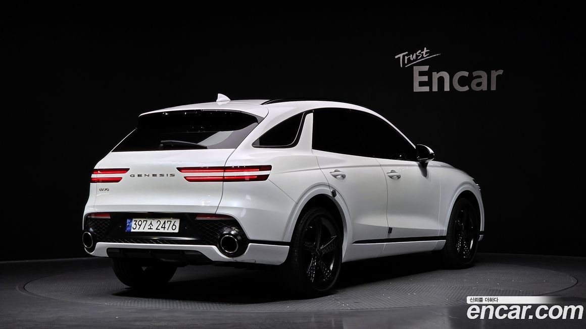 Genesis GV70 2024