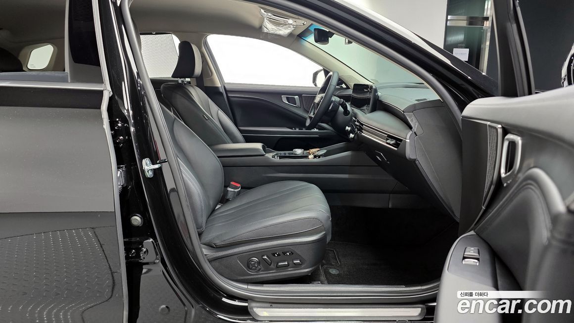 Kia K8 2025