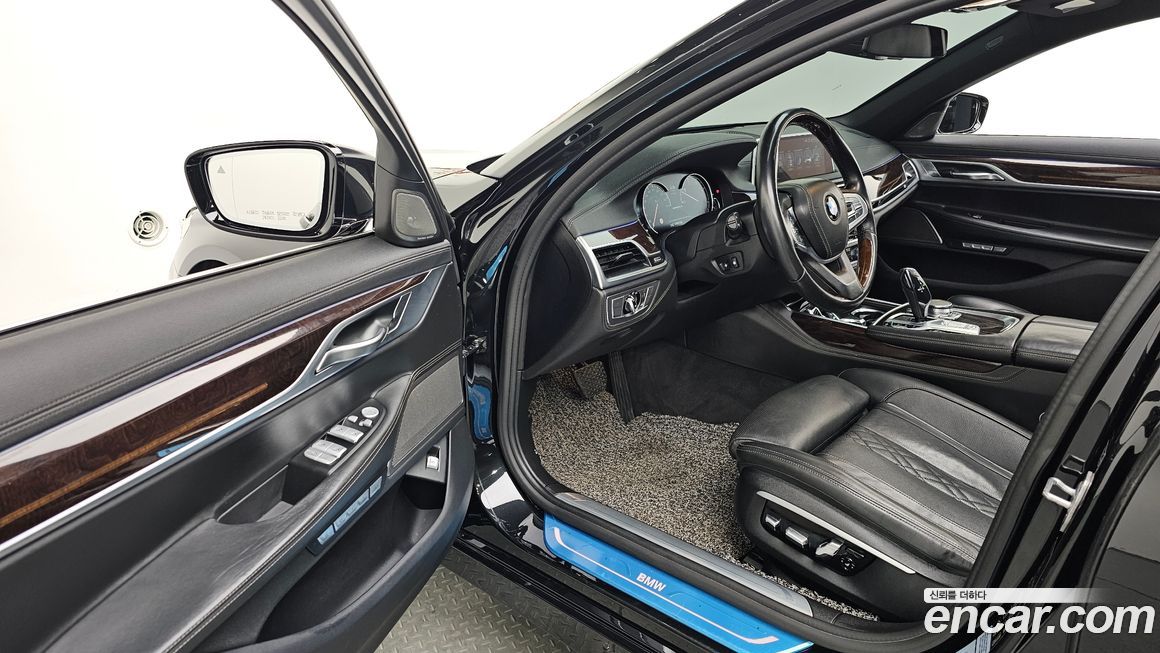 BMW 7-Series 2016