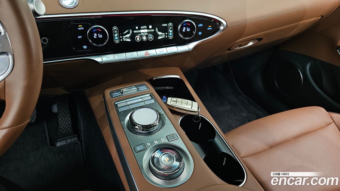 Genesis GV70 2024