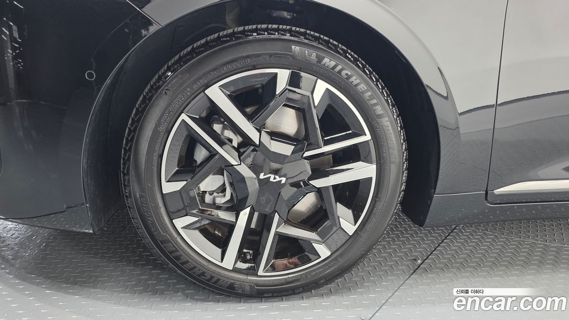 Kia K8 2025