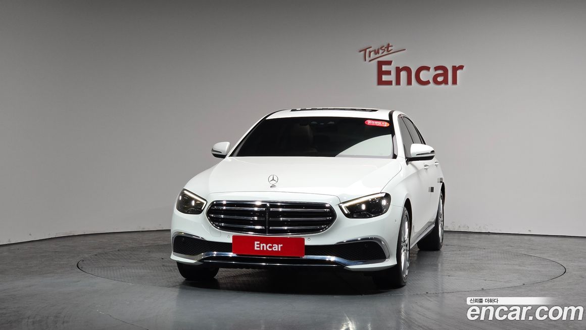 Mercedes-Benz E-Class 2021