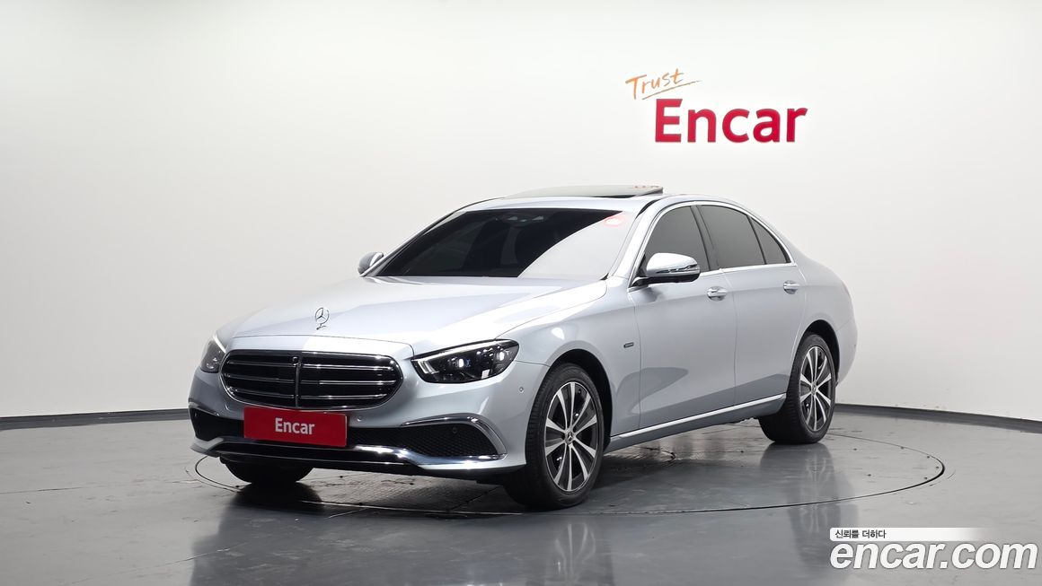 Mercedes-Benz E-Class 2021