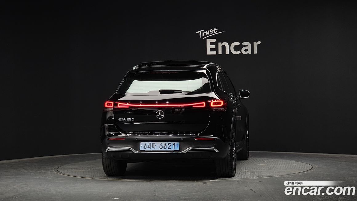 Mercedes-Benz EQA 2022