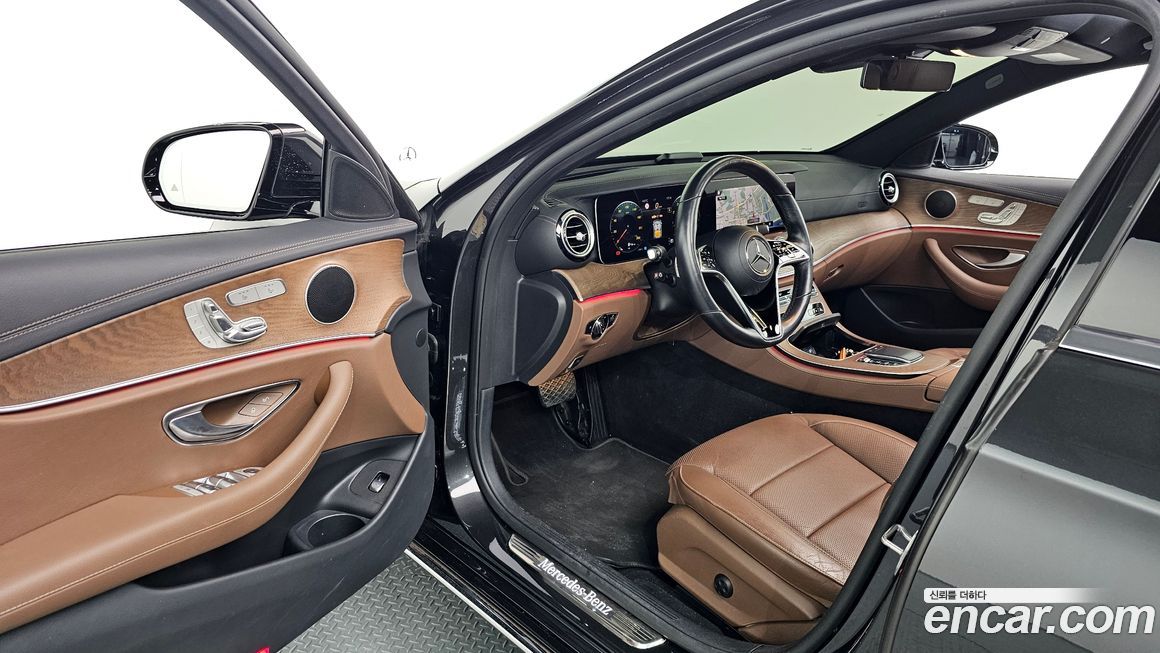 Mercedes-Benz E-Class 2021