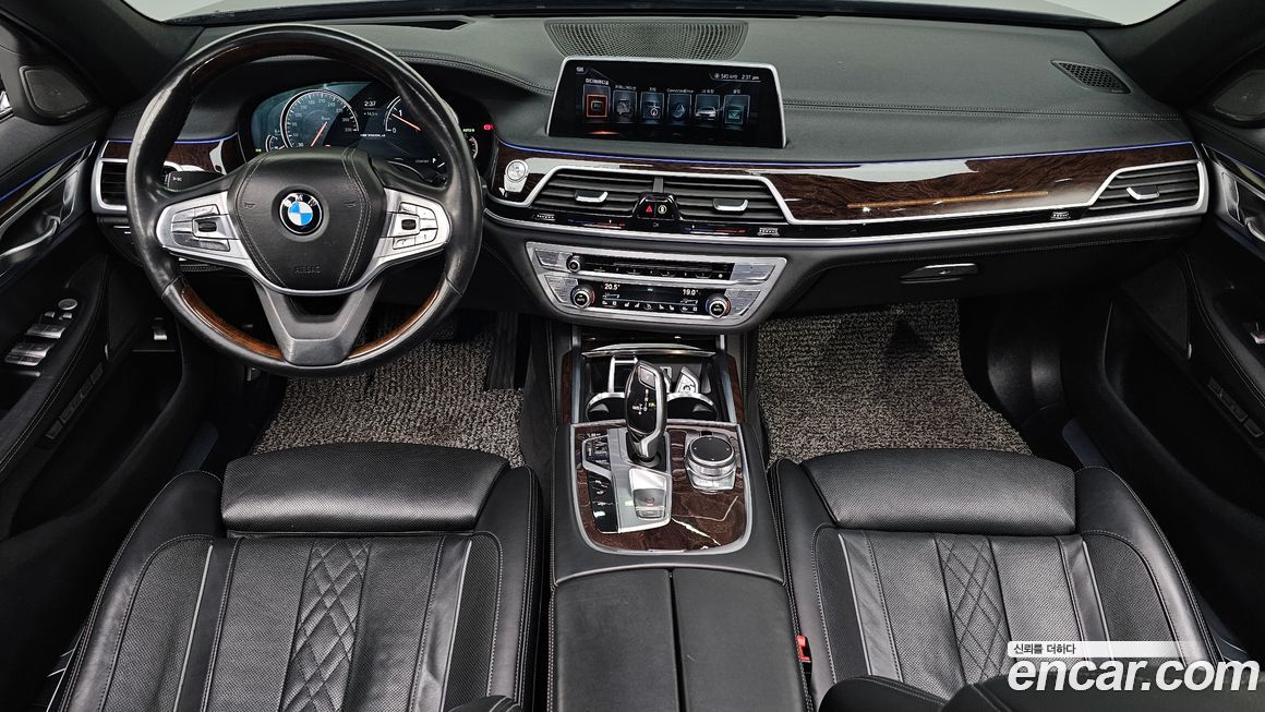 BMW 7-Series 2016