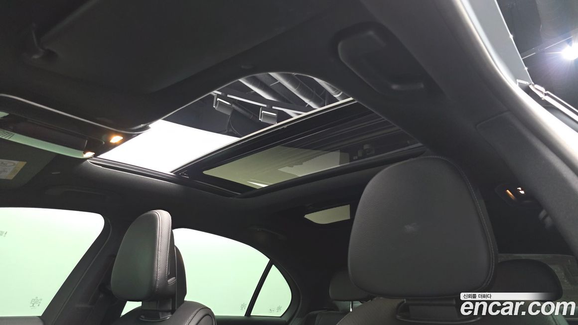 Mercedes-Benz C-Class 2022