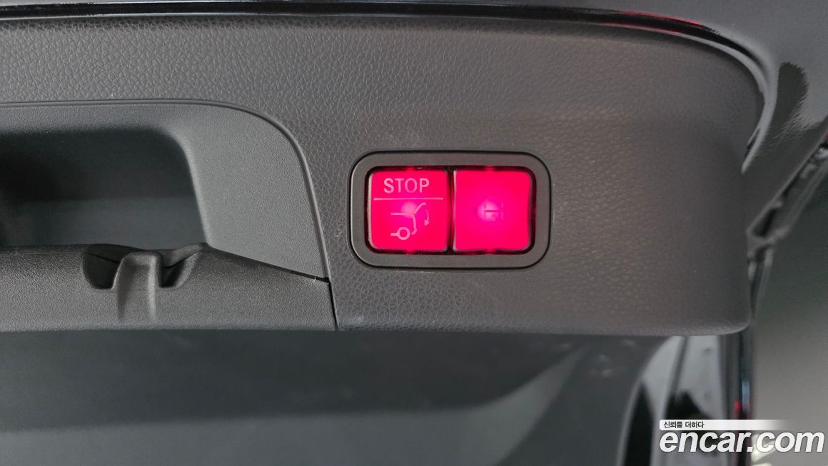 Mercedes-Benz GLC-Class 2021