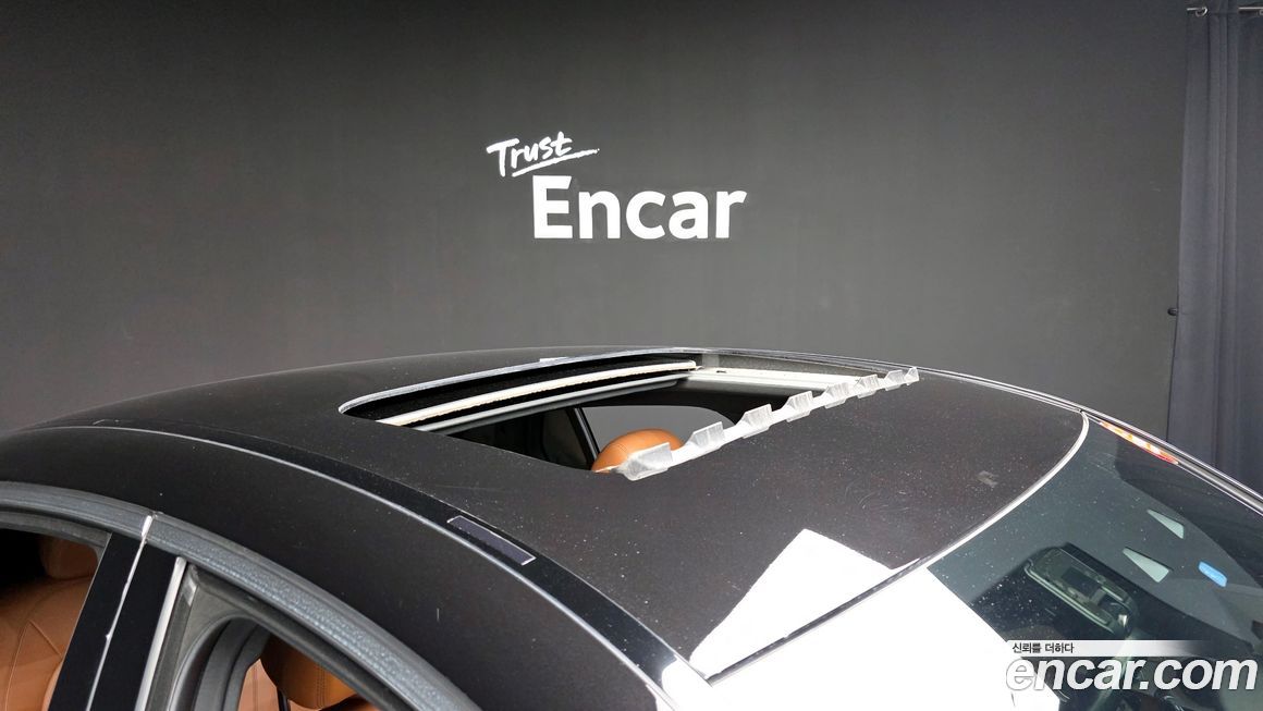 Mercedes-Benz GLC-Class 2021