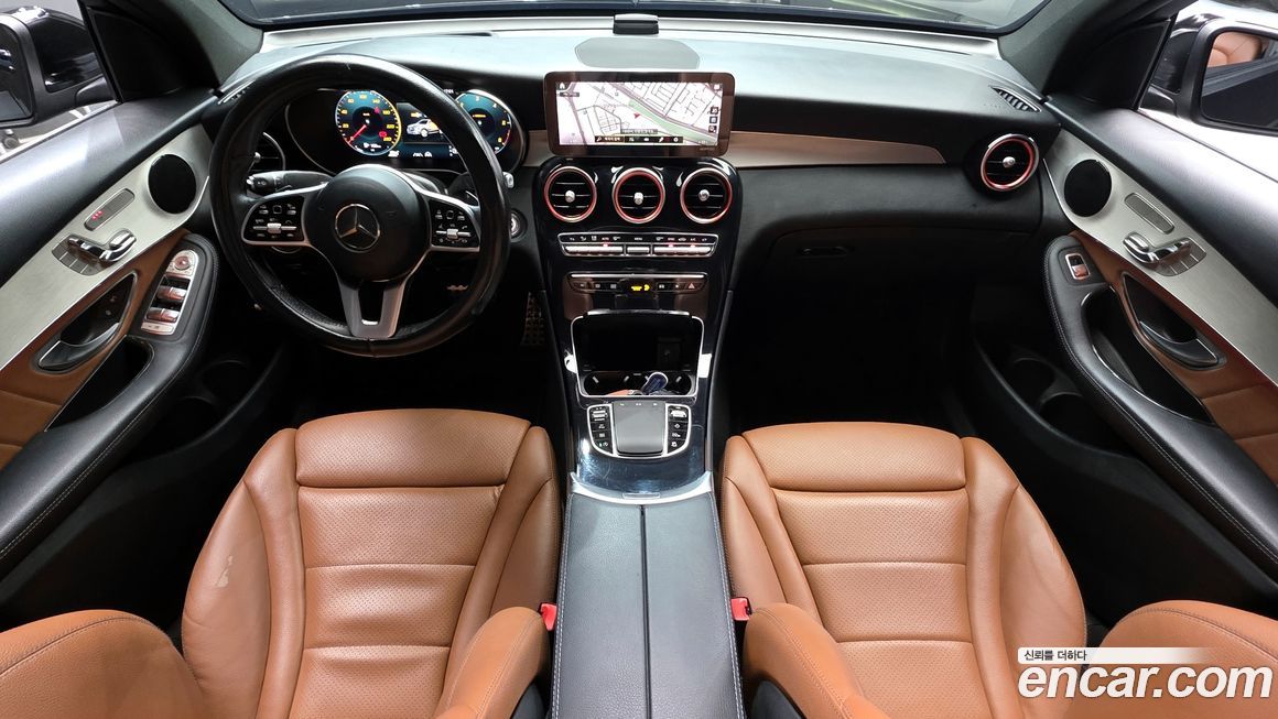 Mercedes-Benz GLC-Class 2021