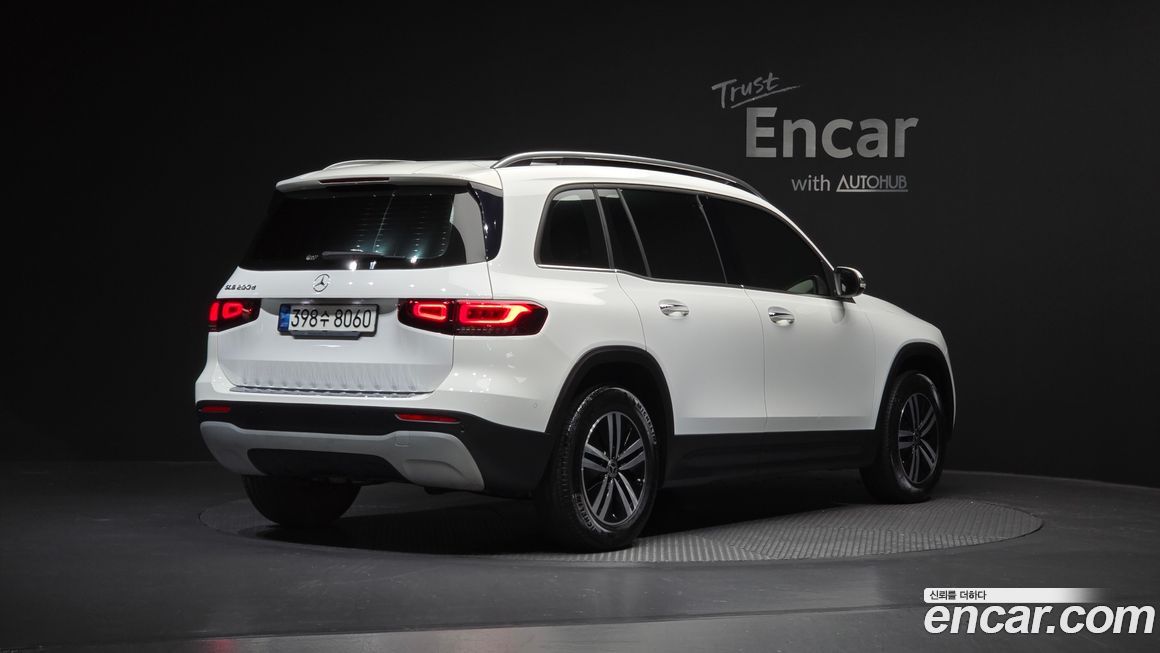 Mercedes-Benz GLB-Class 2021